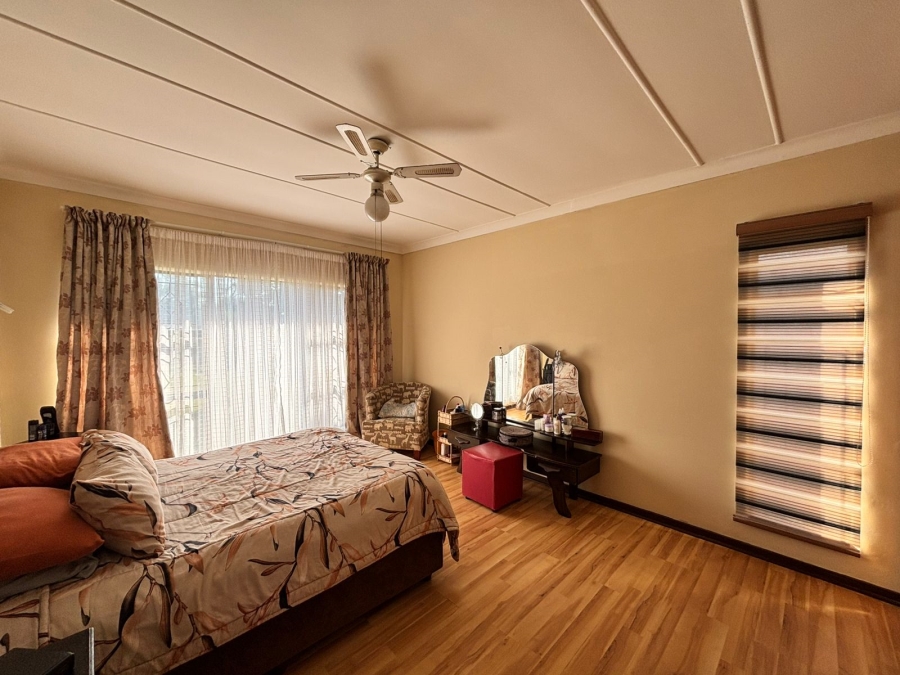 4 Bedroom Property for Sale in Meiringspark North West